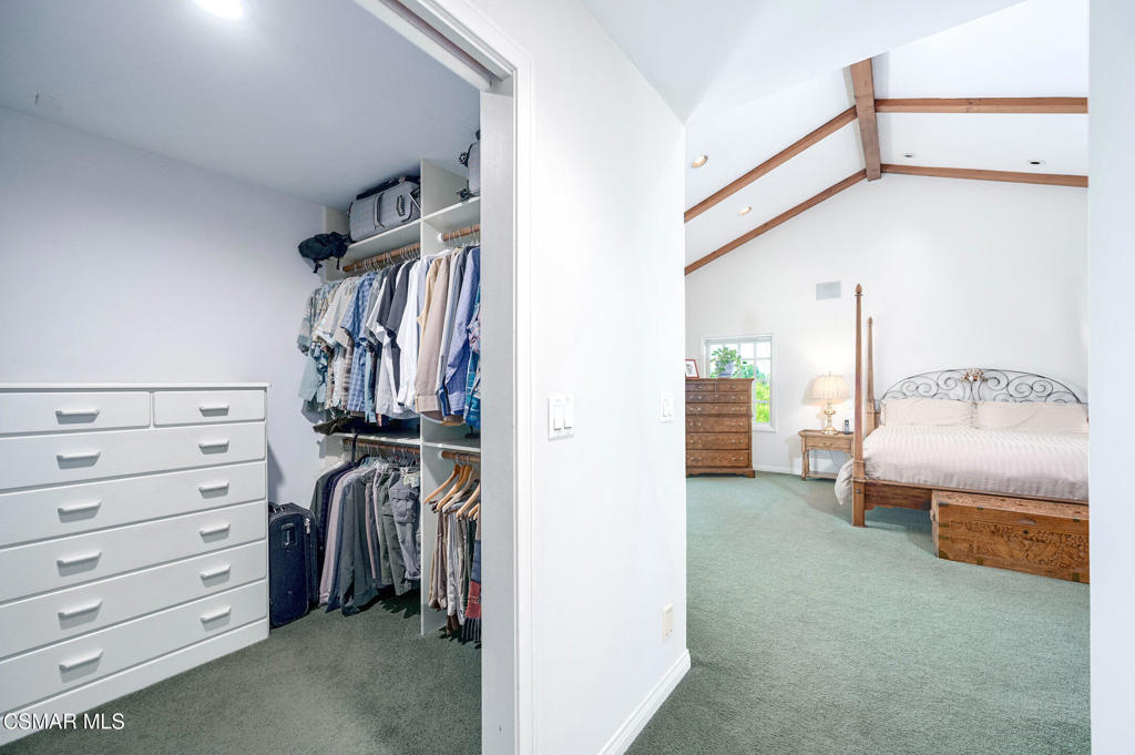 22101 Mulholland Drive Property Photo 49