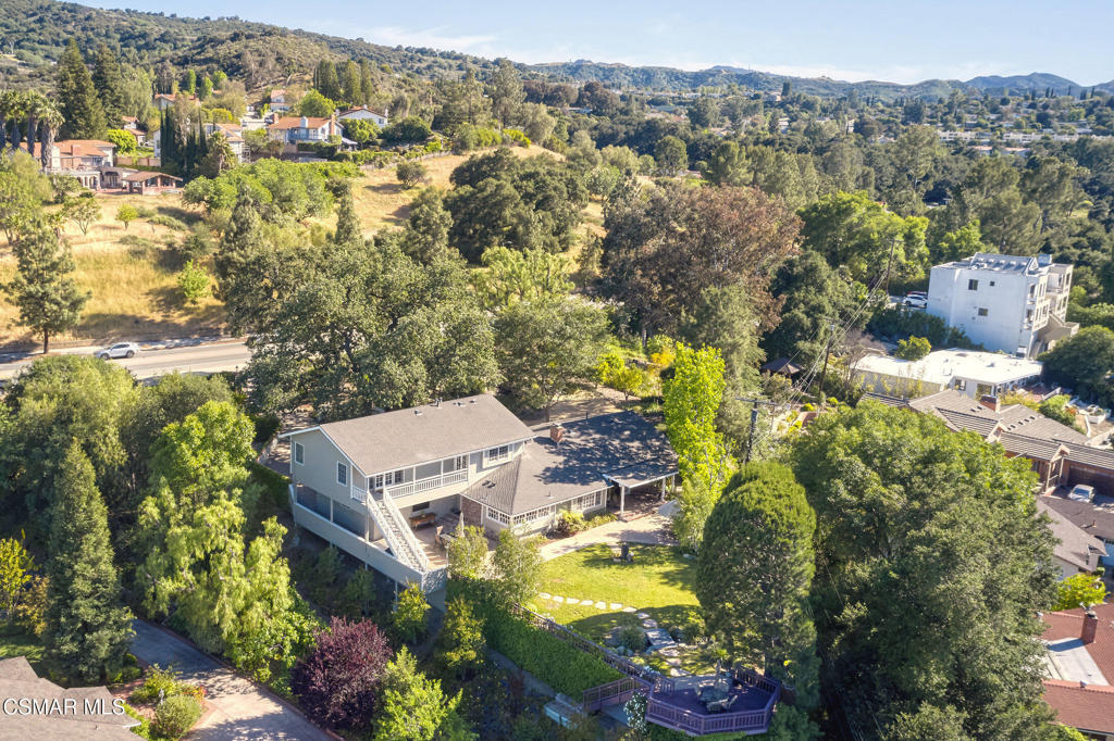 22101 Mulholland Drive Property Photo 65