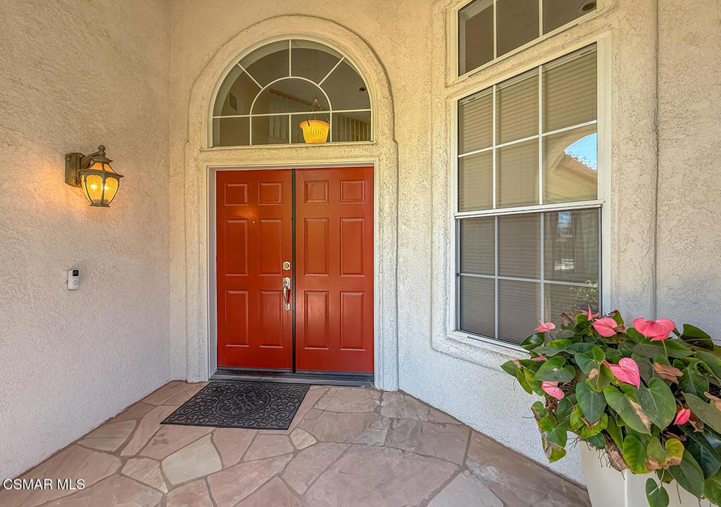 2347 Laurelwood Drive Property Photo 4