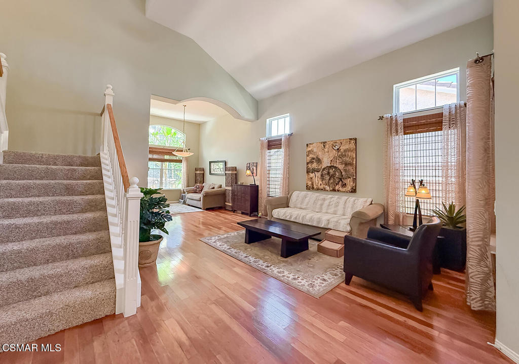 2347 Laurelwood Drive Property Photo 6