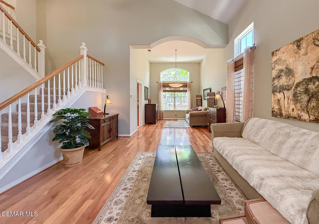 2347 Laurelwood Drive Property Photo 7