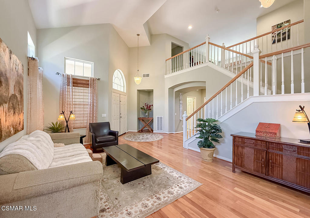 2347 Laurelwood Drive Property Photo 9