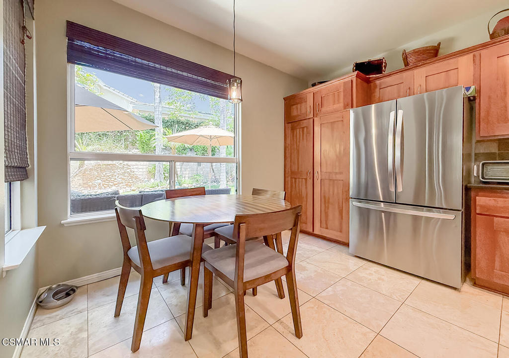 2347 Laurelwood Drive Property Photo 11