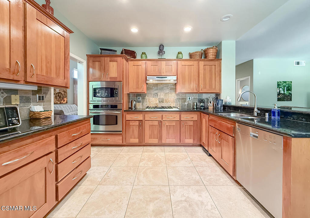 2347 Laurelwood Drive Property Photo 13