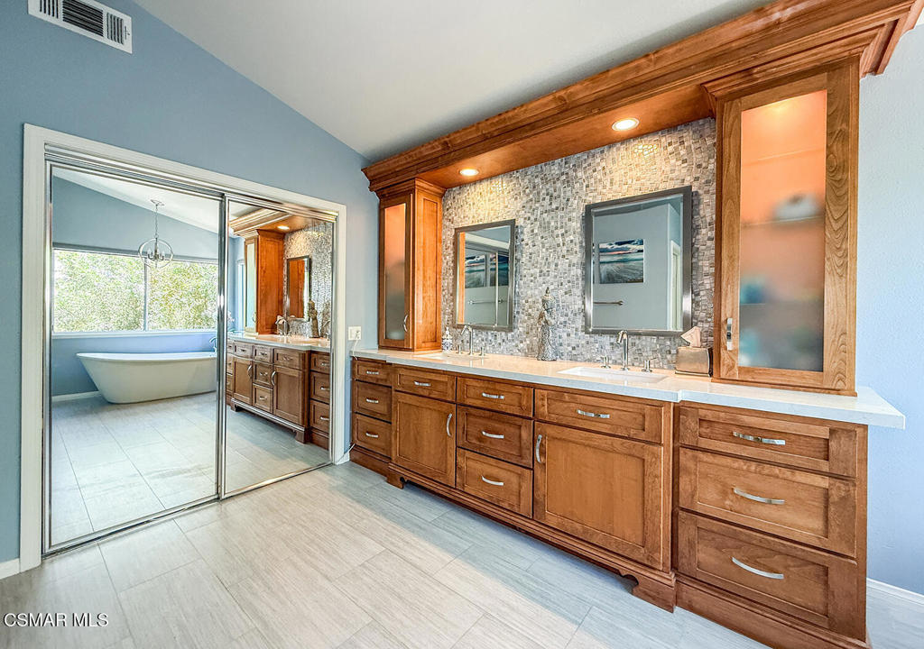 2347 Laurelwood Drive Property Photo 43