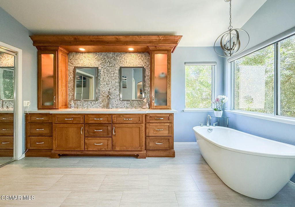 2347 Laurelwood Drive Property Photo 44