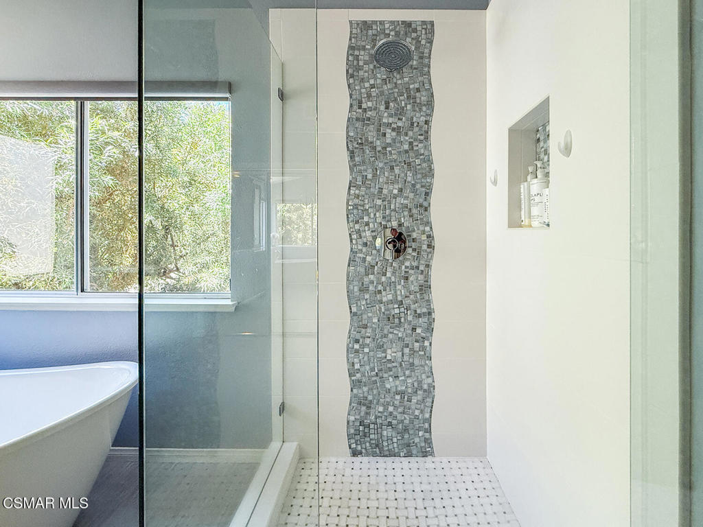 2347 Laurelwood Drive Property Photo 46