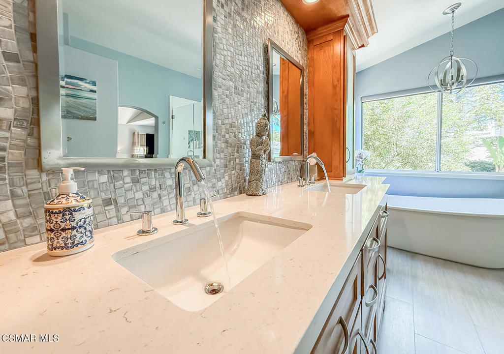 2347 Laurelwood Drive Property Photo 48