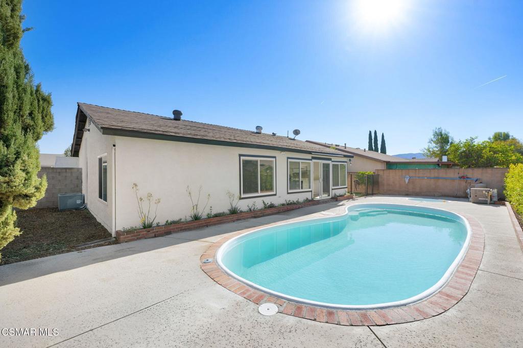 2091 Marter Avenue Property Photo 12