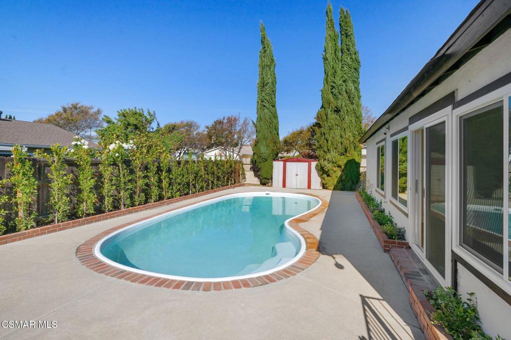 2091 Marter Avenue Property Photo 15