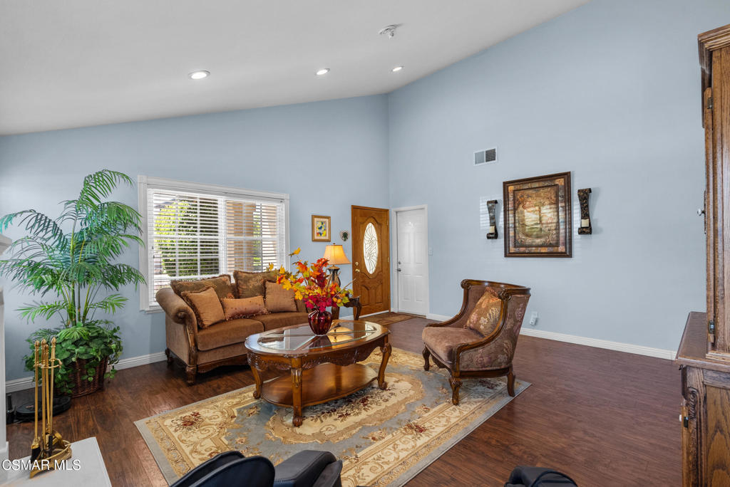 3867 Delano Court Property Photo 2