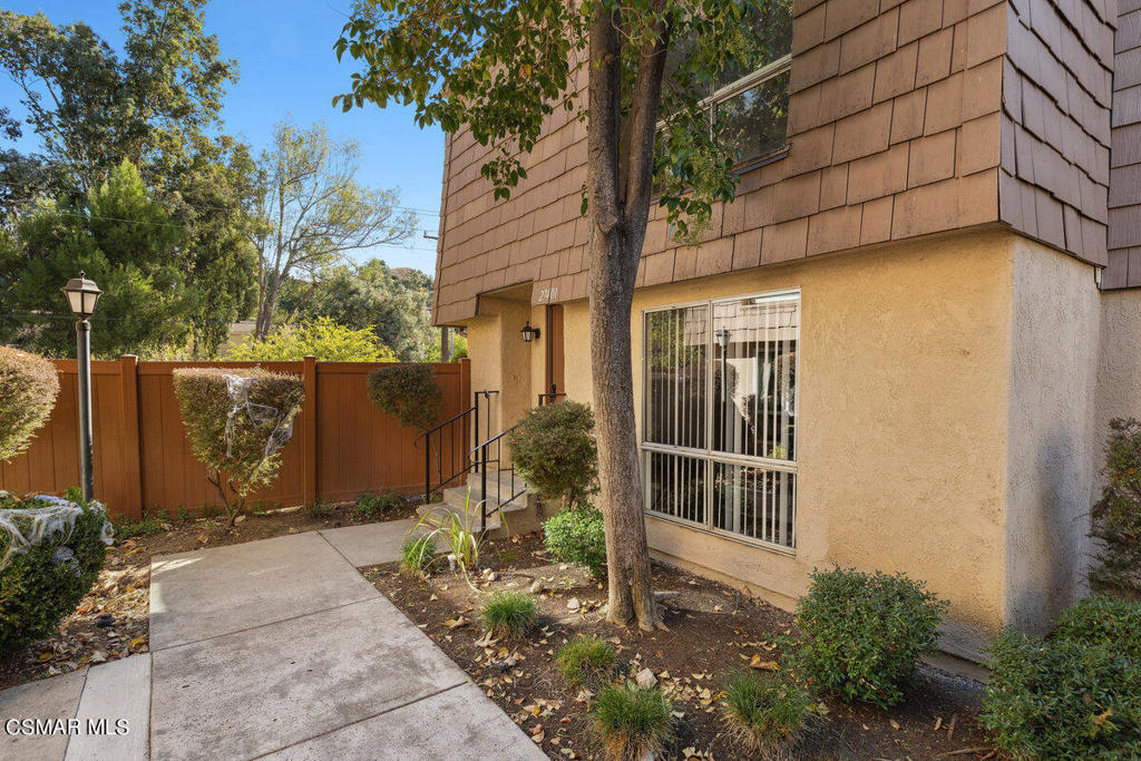 27401 Country Glen Road Property Photo 1