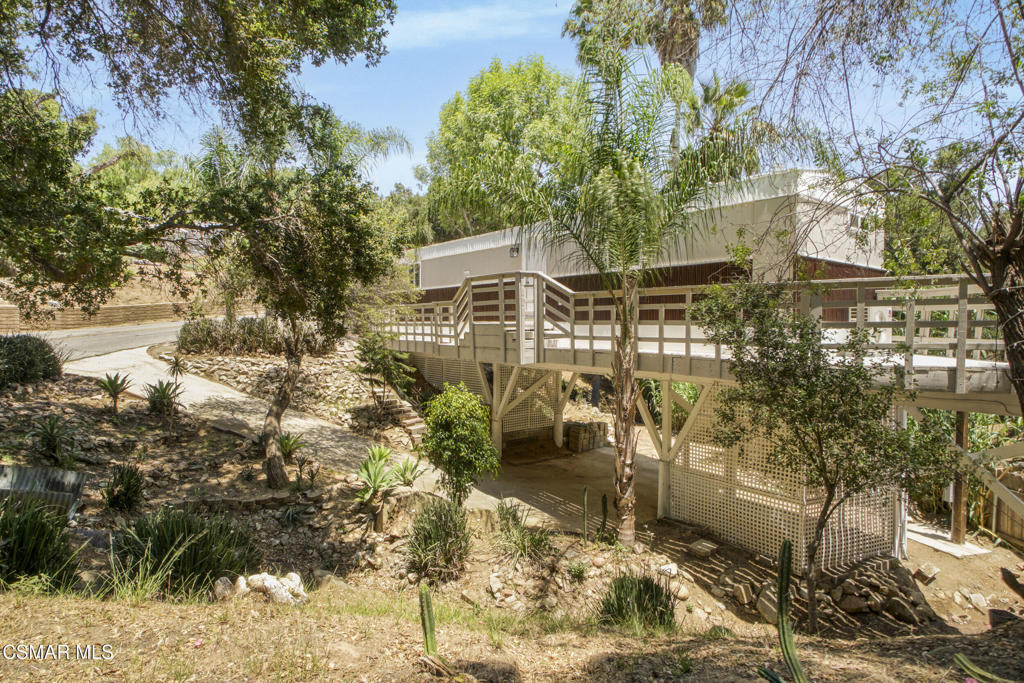 1070 Katherine Road Property Photo 4