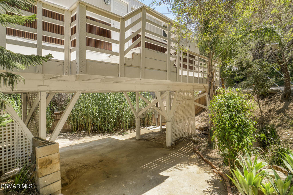 1070 Katherine Road Property Photo 5