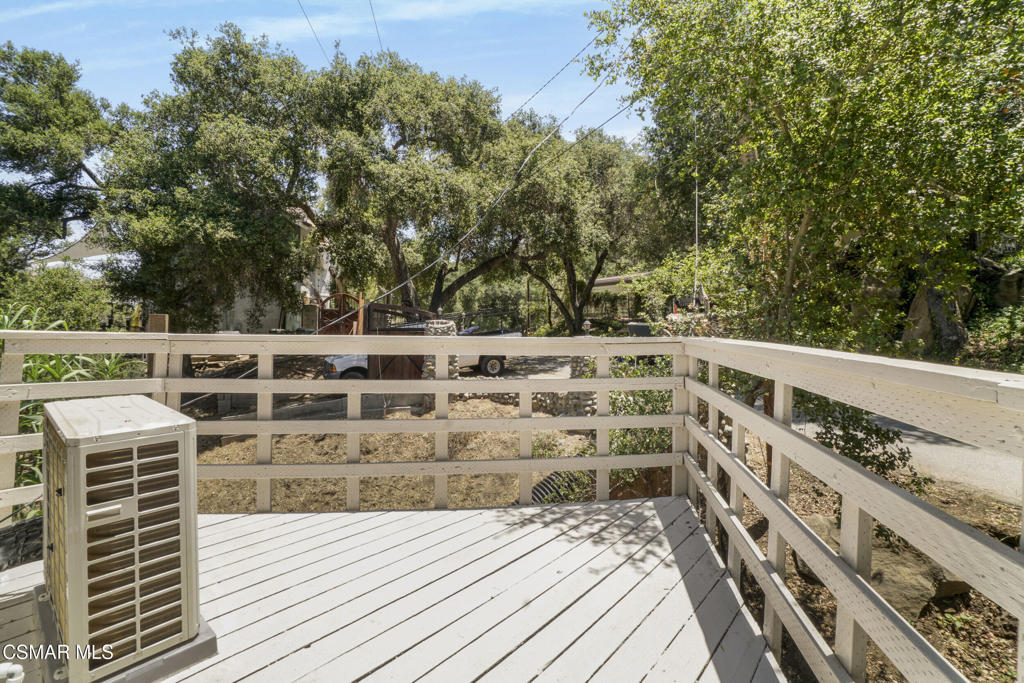 1070 Katherine Road Property Photo 7