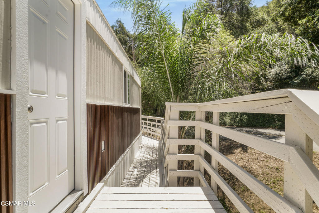 1070 Katherine Road Property Photo 8