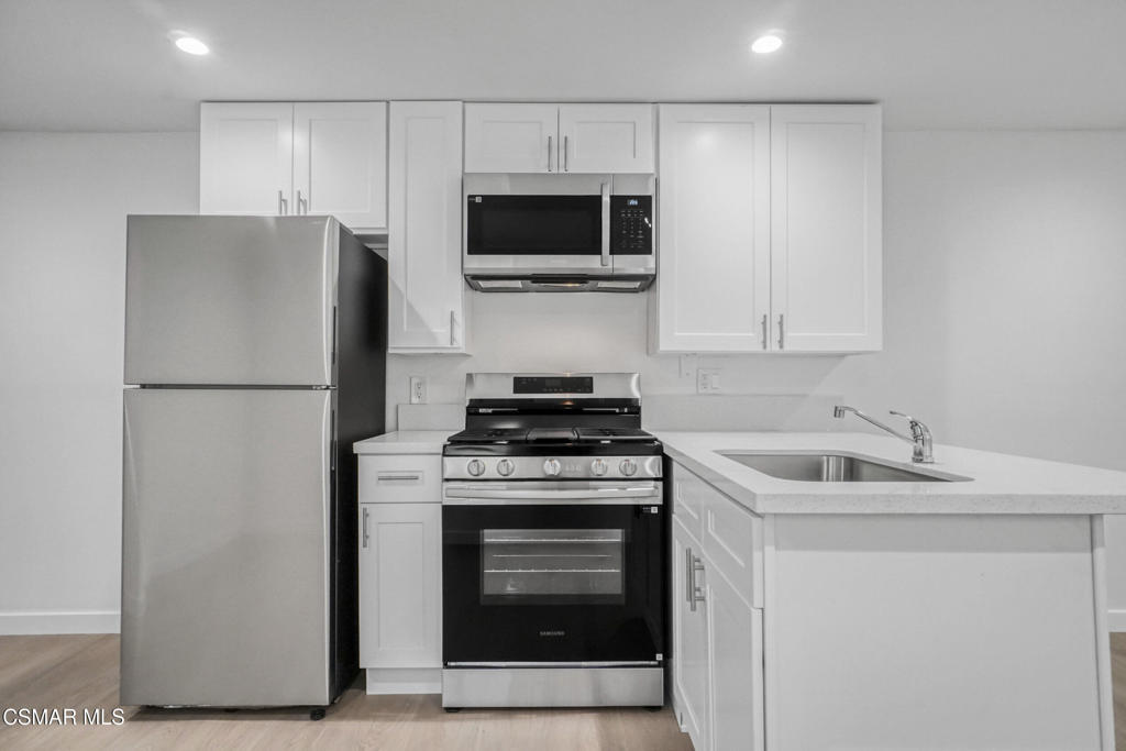 1070 Katherine Road Property Photo 10