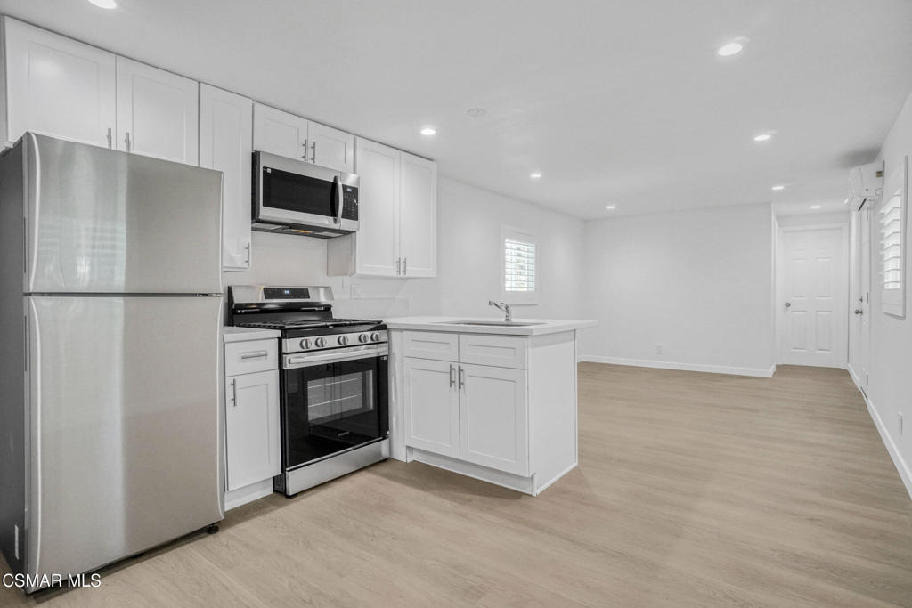 1070 Katherine Road Property Photo 11