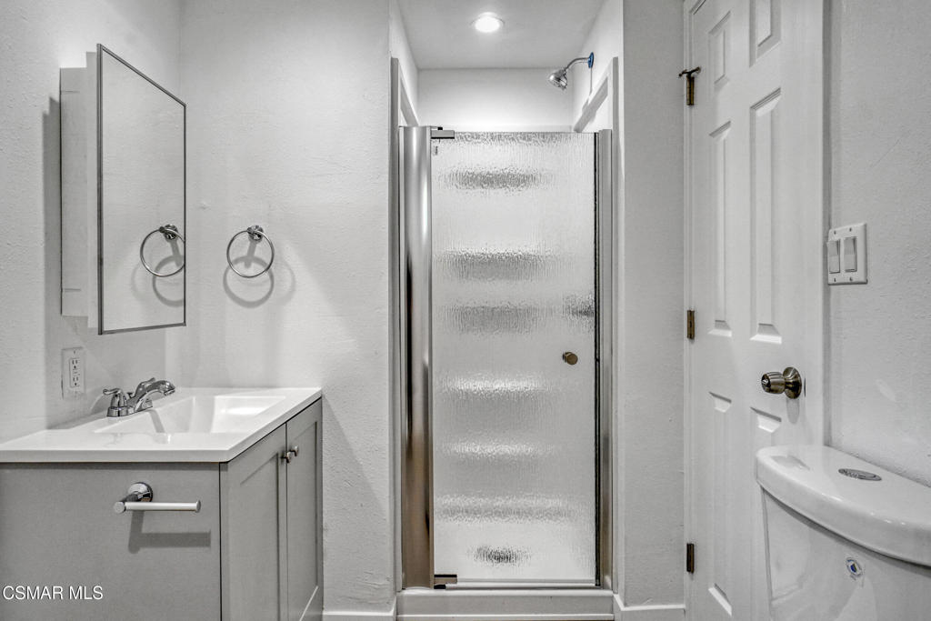 1070 Katherine Road Property Photo 17