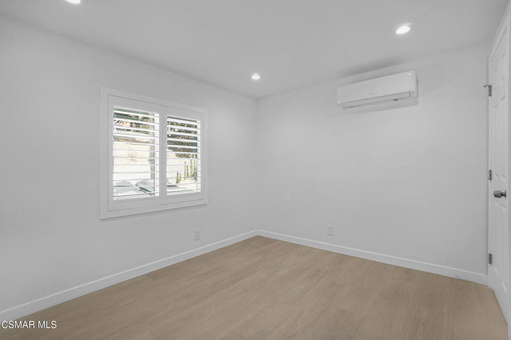 1070 Katherine Road Property Photo 20