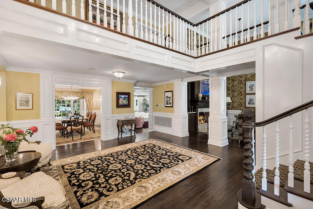 4043 Cresthaven Drive Property Photo 6