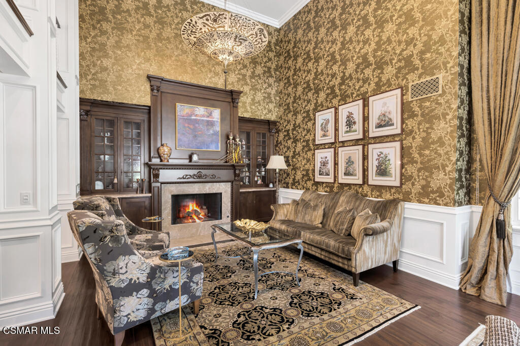 4043 Cresthaven Drive Property Photo 8