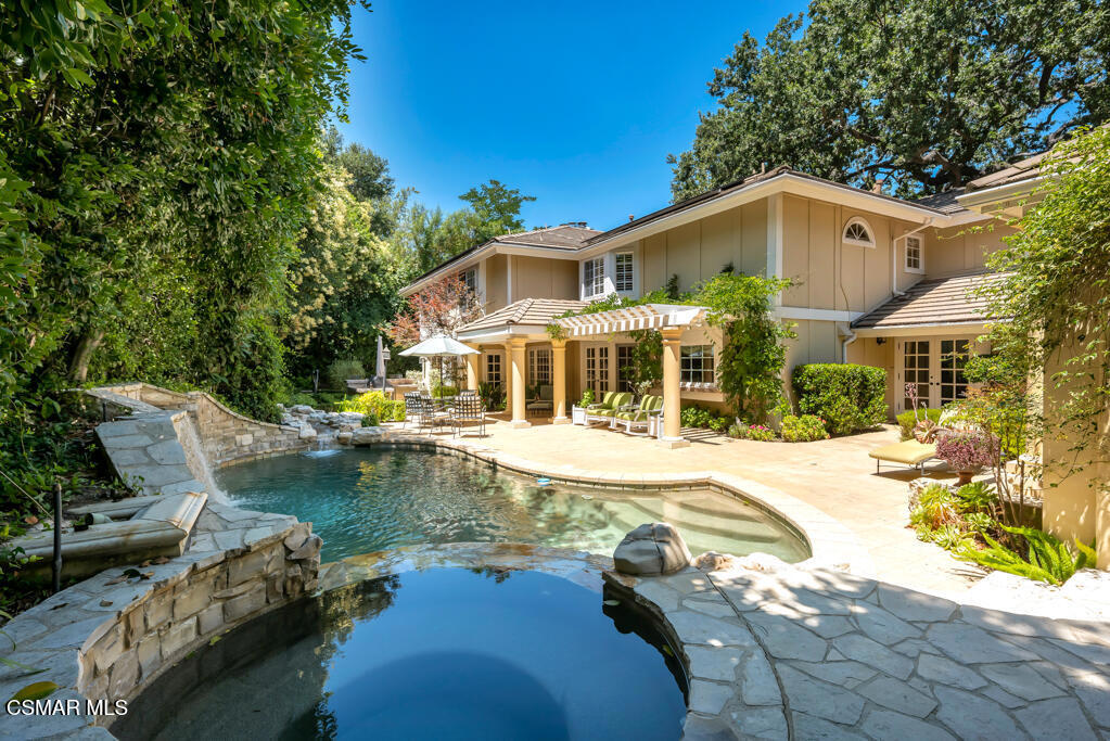 4043 Cresthaven Drive Property Photo 44