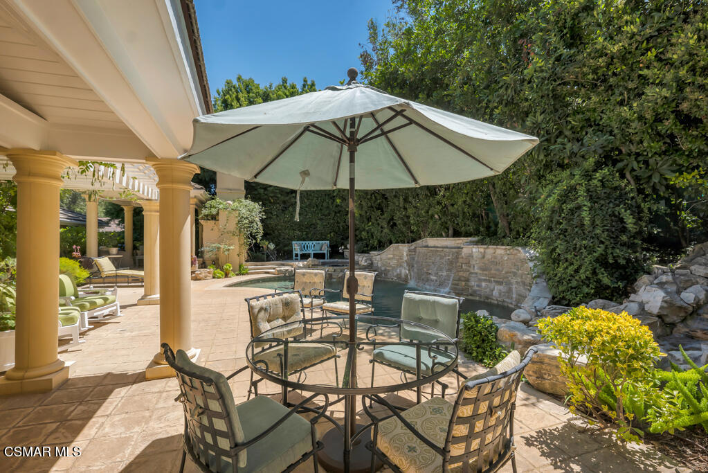 4043 Cresthaven Drive Property Photo 45