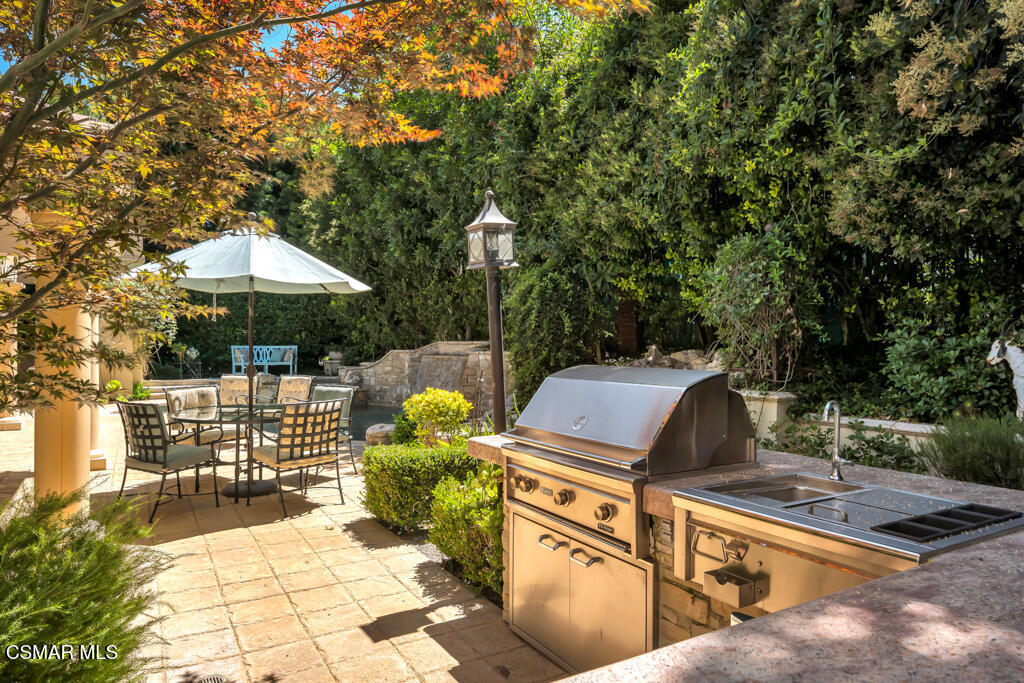 4043 Cresthaven Drive Property Photo 46