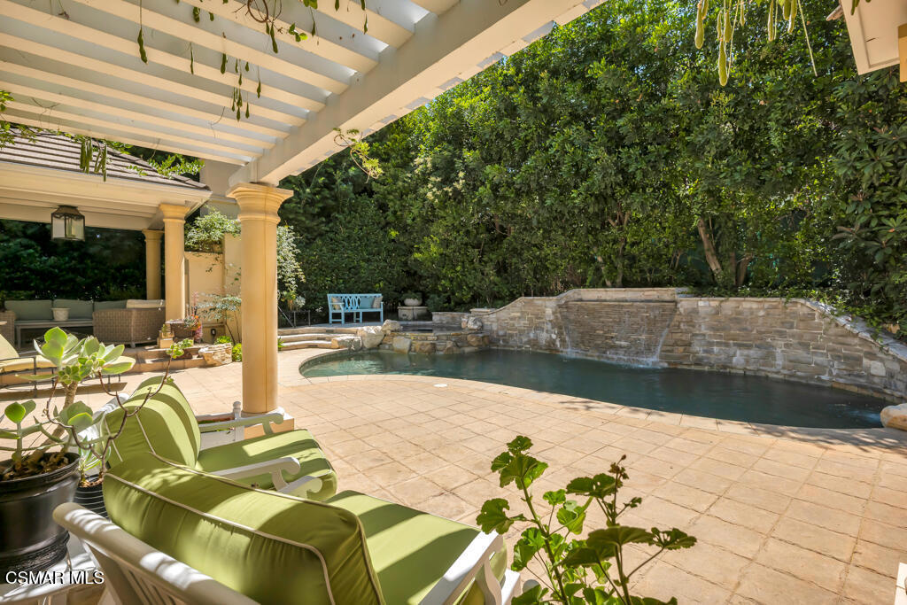 4043 Cresthaven Drive Property Photo 47