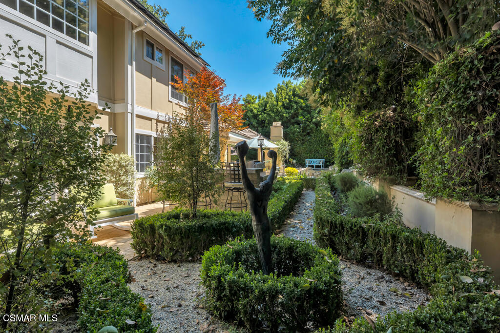 4043 Cresthaven Drive Property Photo 53