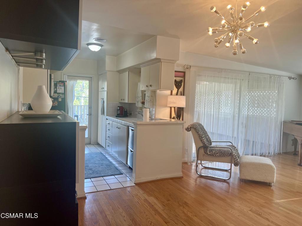 1542 Riverside Drive G Property Photo 8