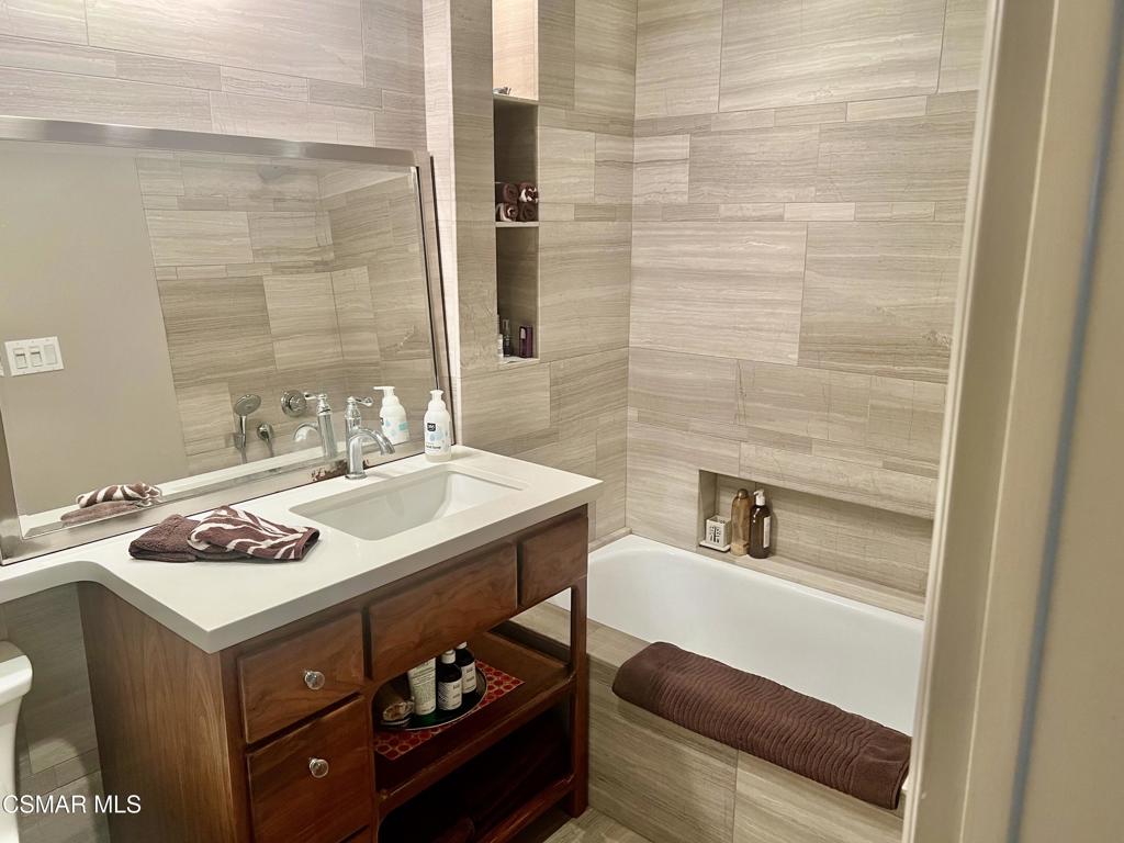 1542 Riverside Drive G Property Photo 14