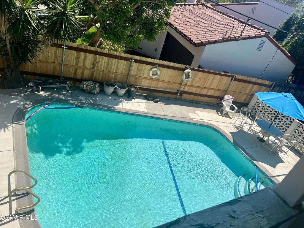 1542 Riverside Drive G Property Photo 28