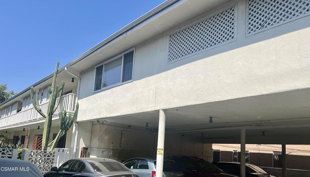 1542 Riverside Drive G Property Photo 33