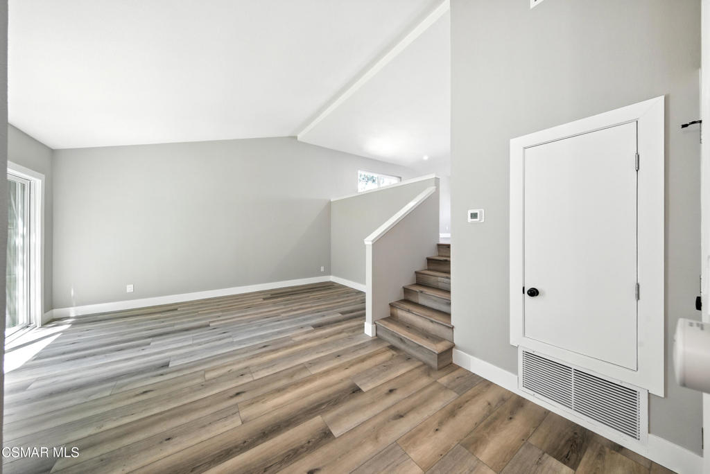 21019 Gresham Street 17 Property Photo 1