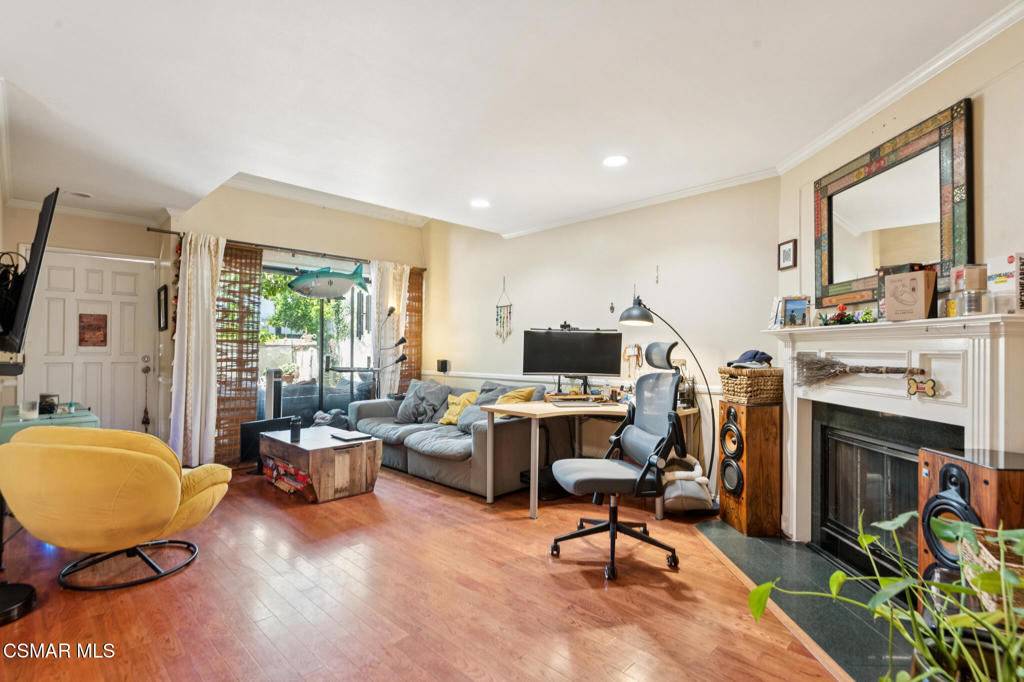 8348 Penfield Avenue 3 Property Photo 5