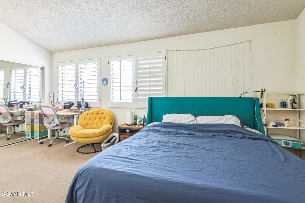 8348 Penfield Avenue 3 Property Photo 12