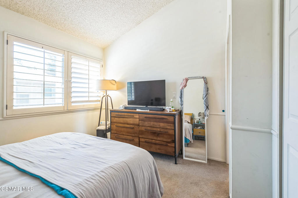 8348 Penfield Avenue 3 Property Photo 17