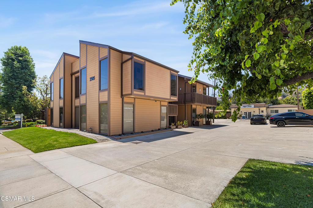 2505 Canada 3 Property Photo 1