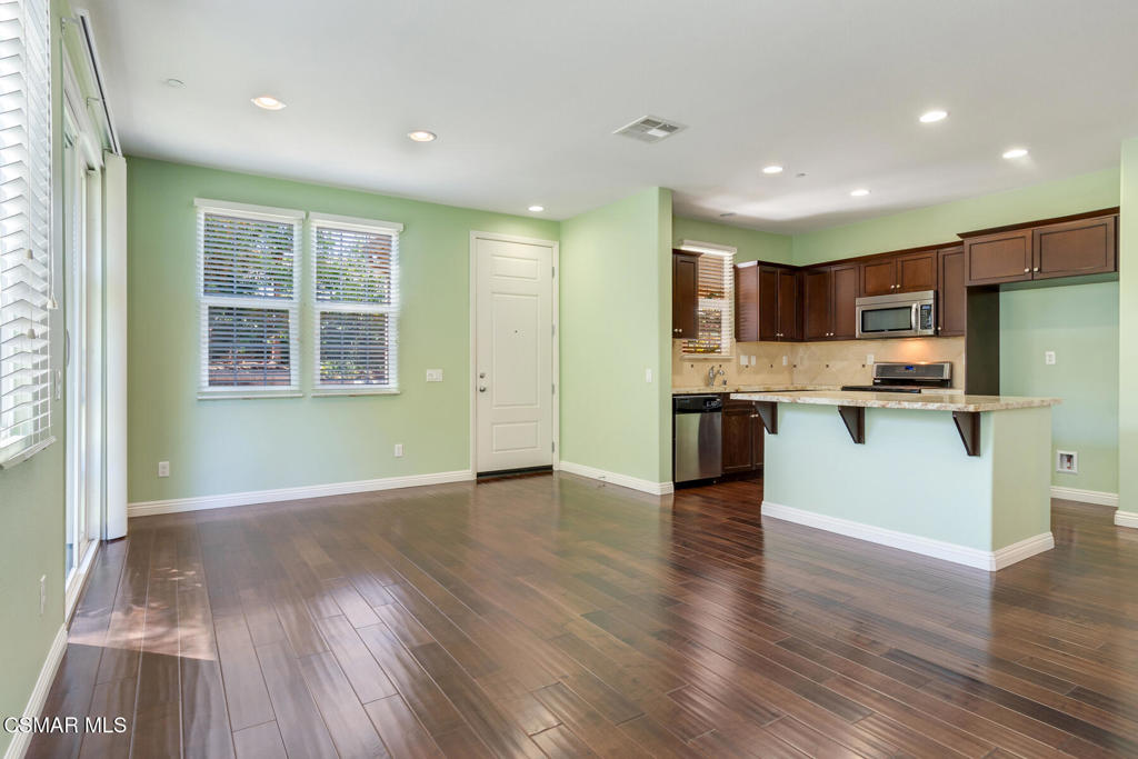 2952 Palmera Lane Property Photo 4