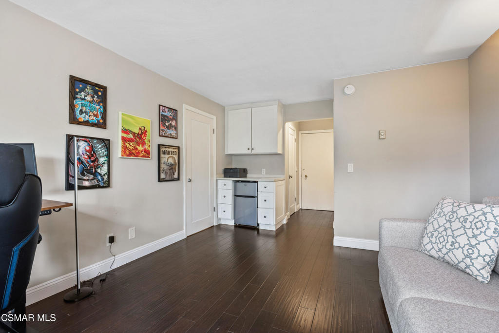 5000 S Centinela Avenue 109 Property Photo 14