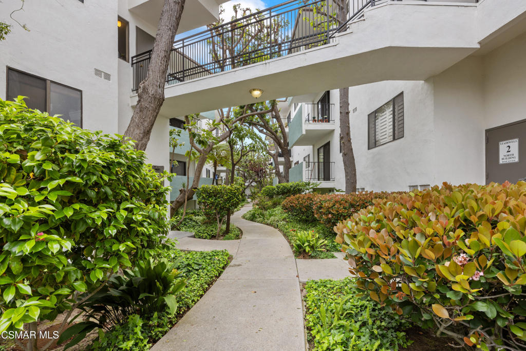 5000 S Centinela Avenue 109 Property Photo 19
