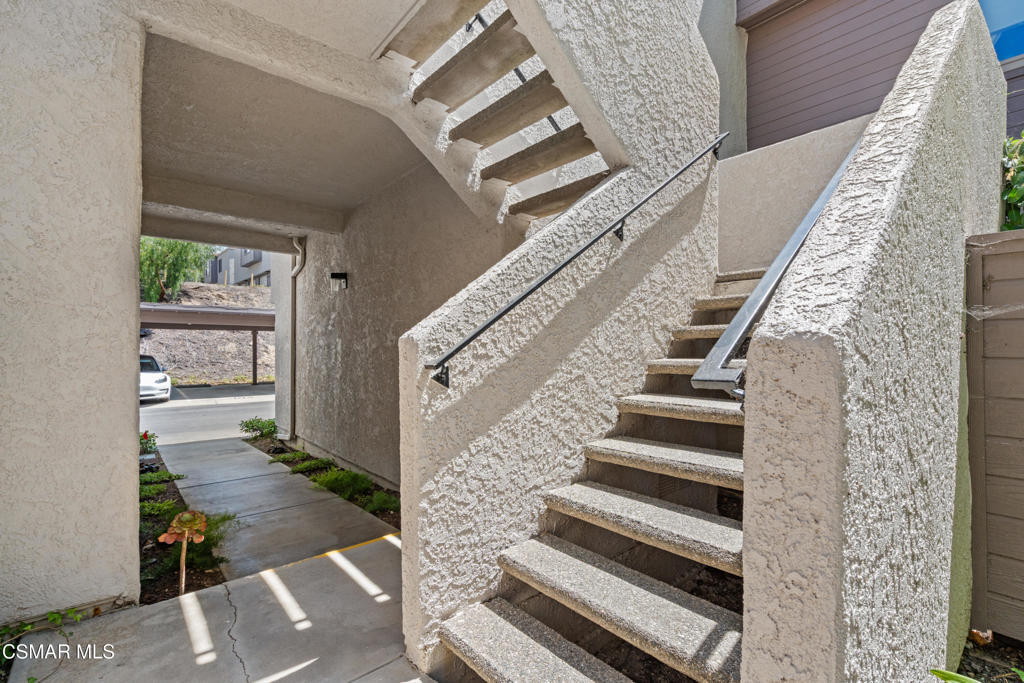 501 Via Colinas Property Photo 4