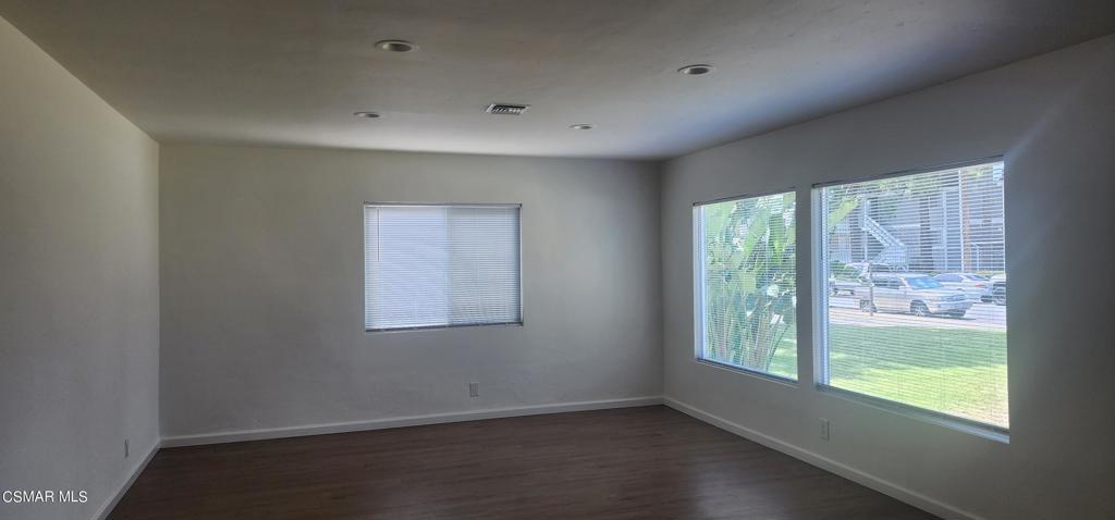 7538 Vassar Avenue Property Photo 15