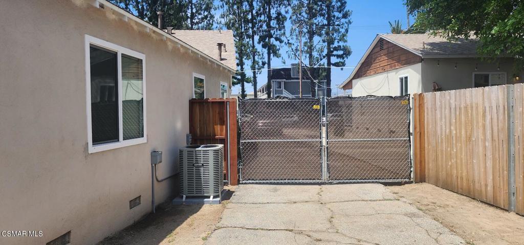 7538 Vassar Avenue Property Photo 17