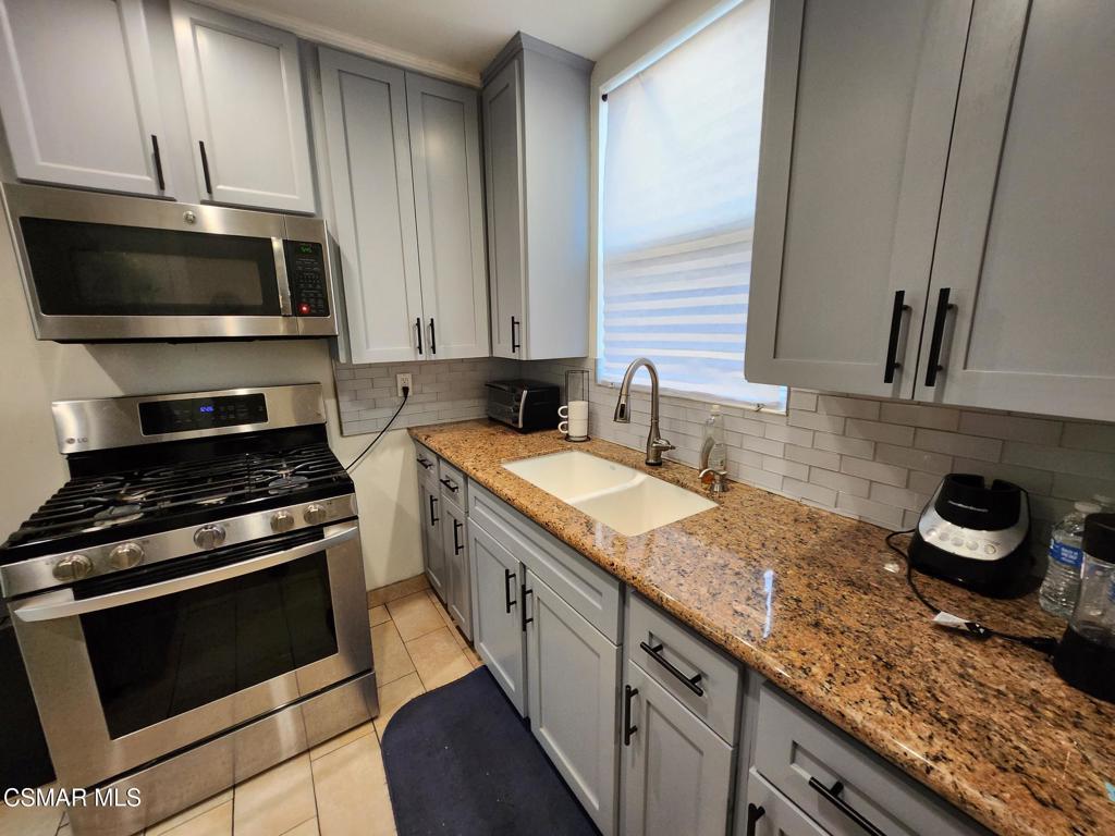 5841 Tujunga Avenue Property Photo 1