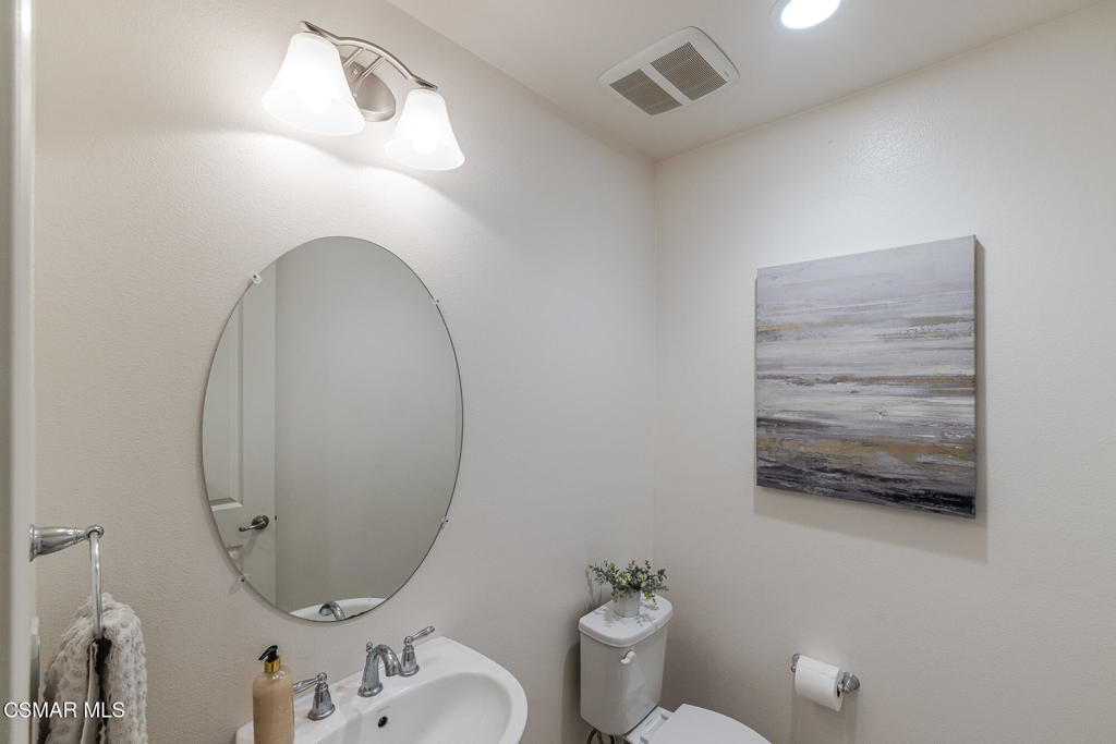 7020 Highgrove Place Property Photo 16