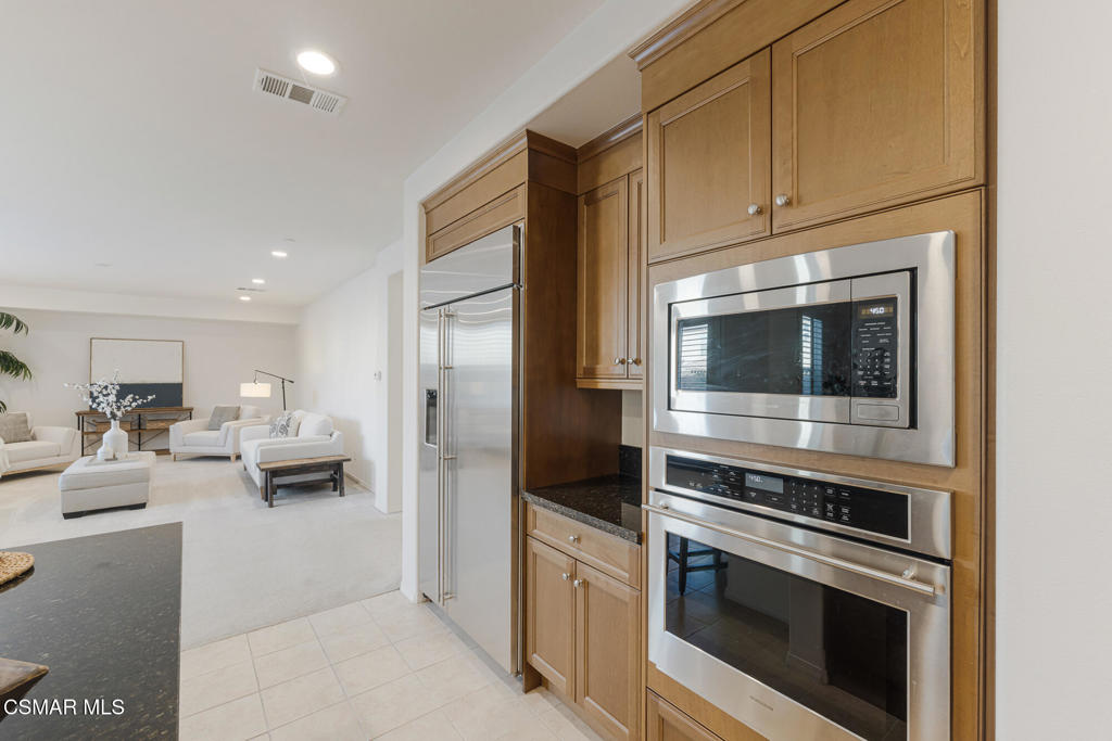 7020 Highgrove Place Property Photo 22