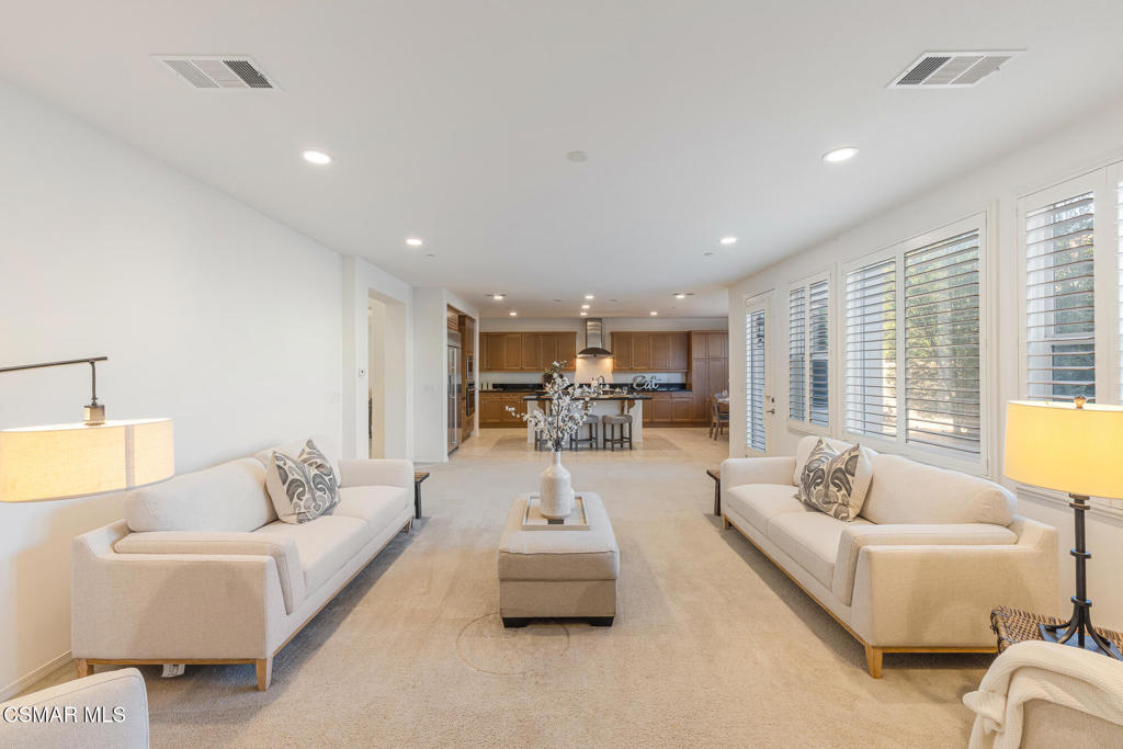 7020 Highgrove Place Property Photo 29